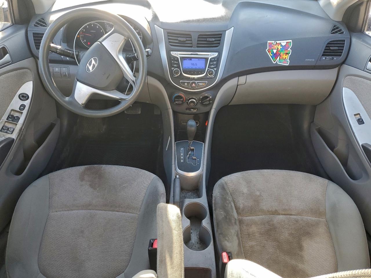 2012 HYUNDAI ACCENT GLS photo 8