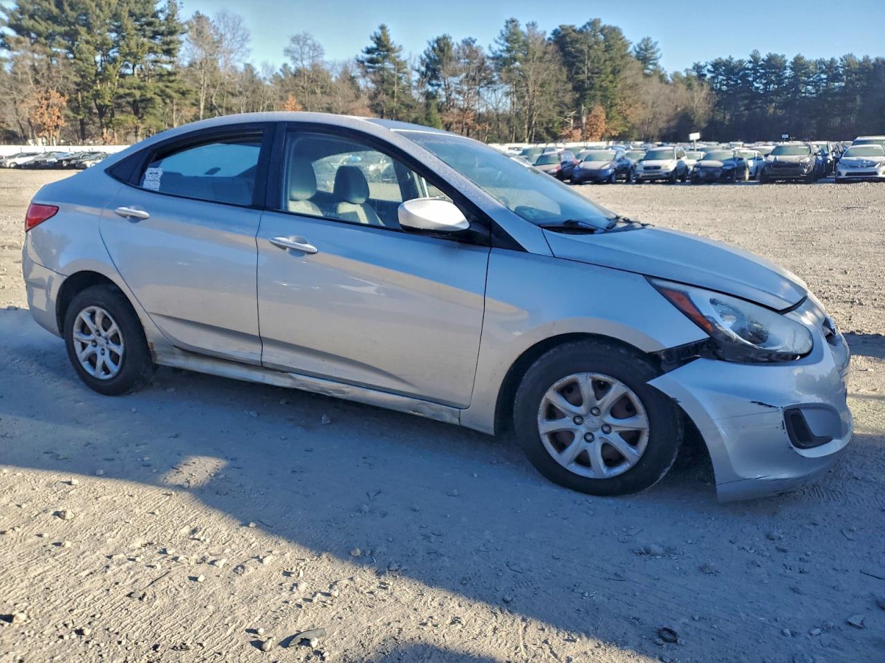 2012 HYUNDAI ACCENT GLS photo 4