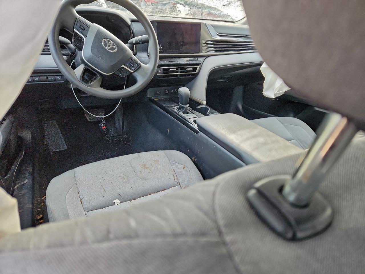 2025 TOYOTA CAMRY XSE photo 8