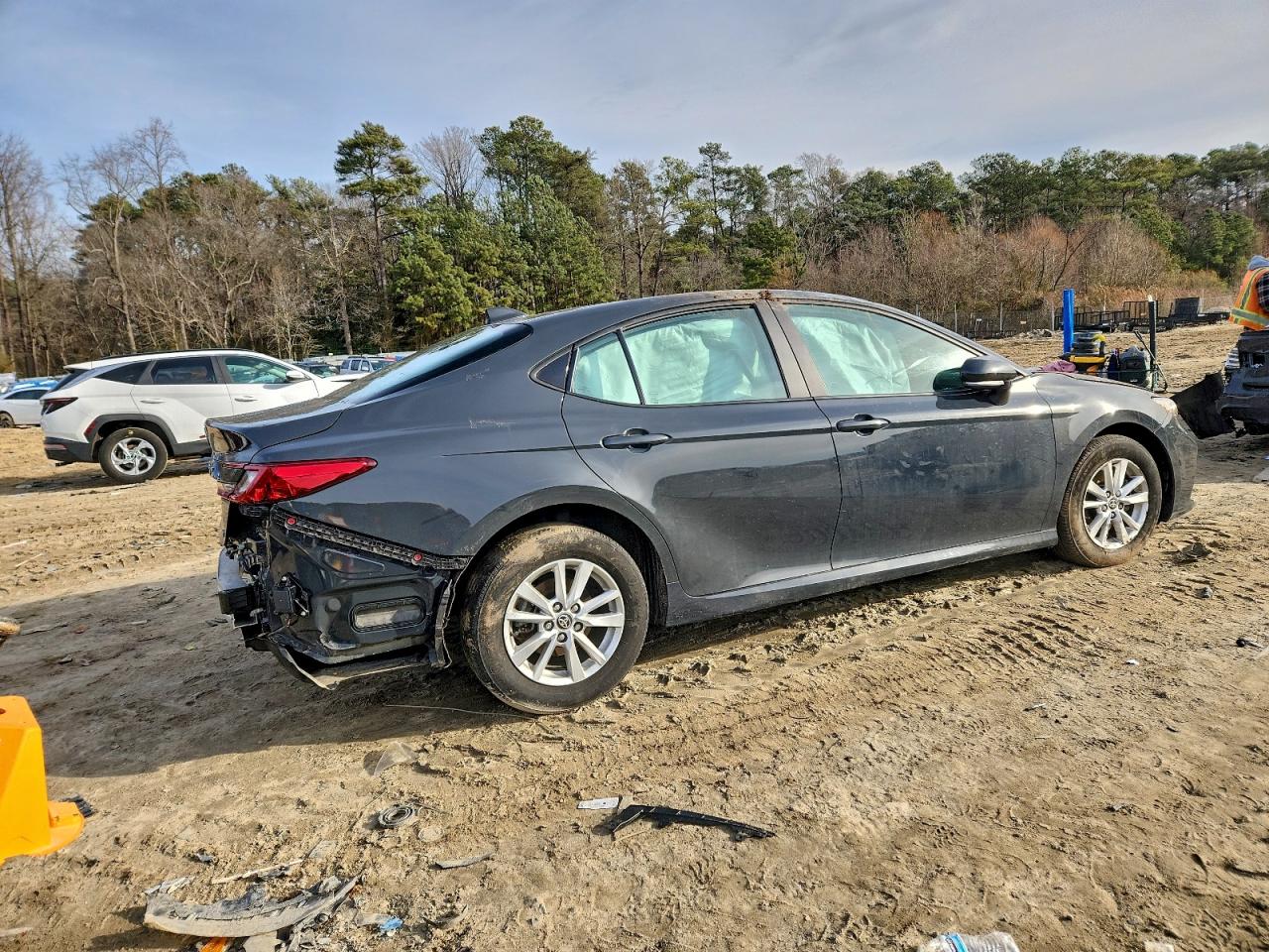 2025 TOYOTA CAMRY XSE photo 3