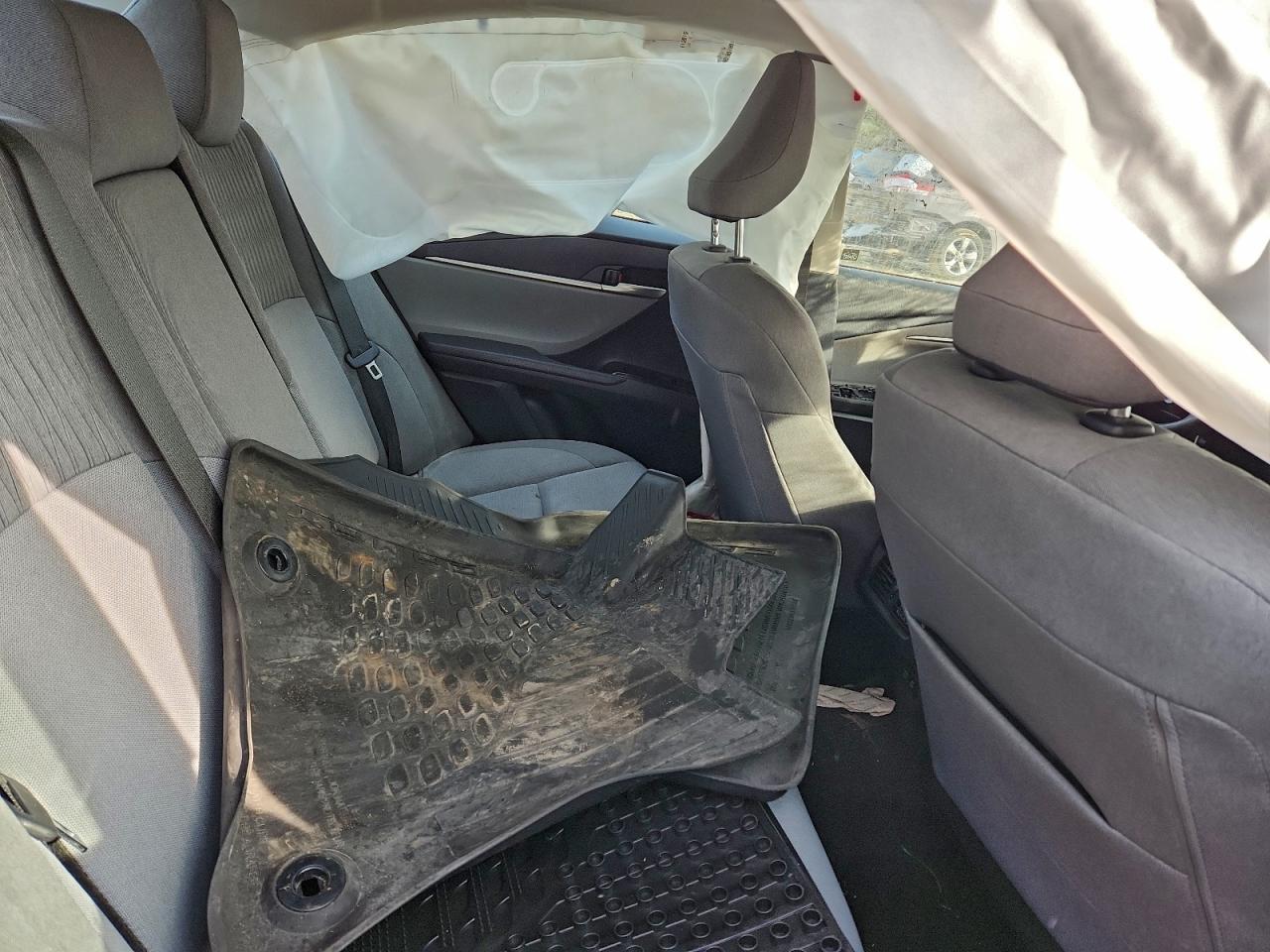 2025 TOYOTA CAMRY XSE photo 10