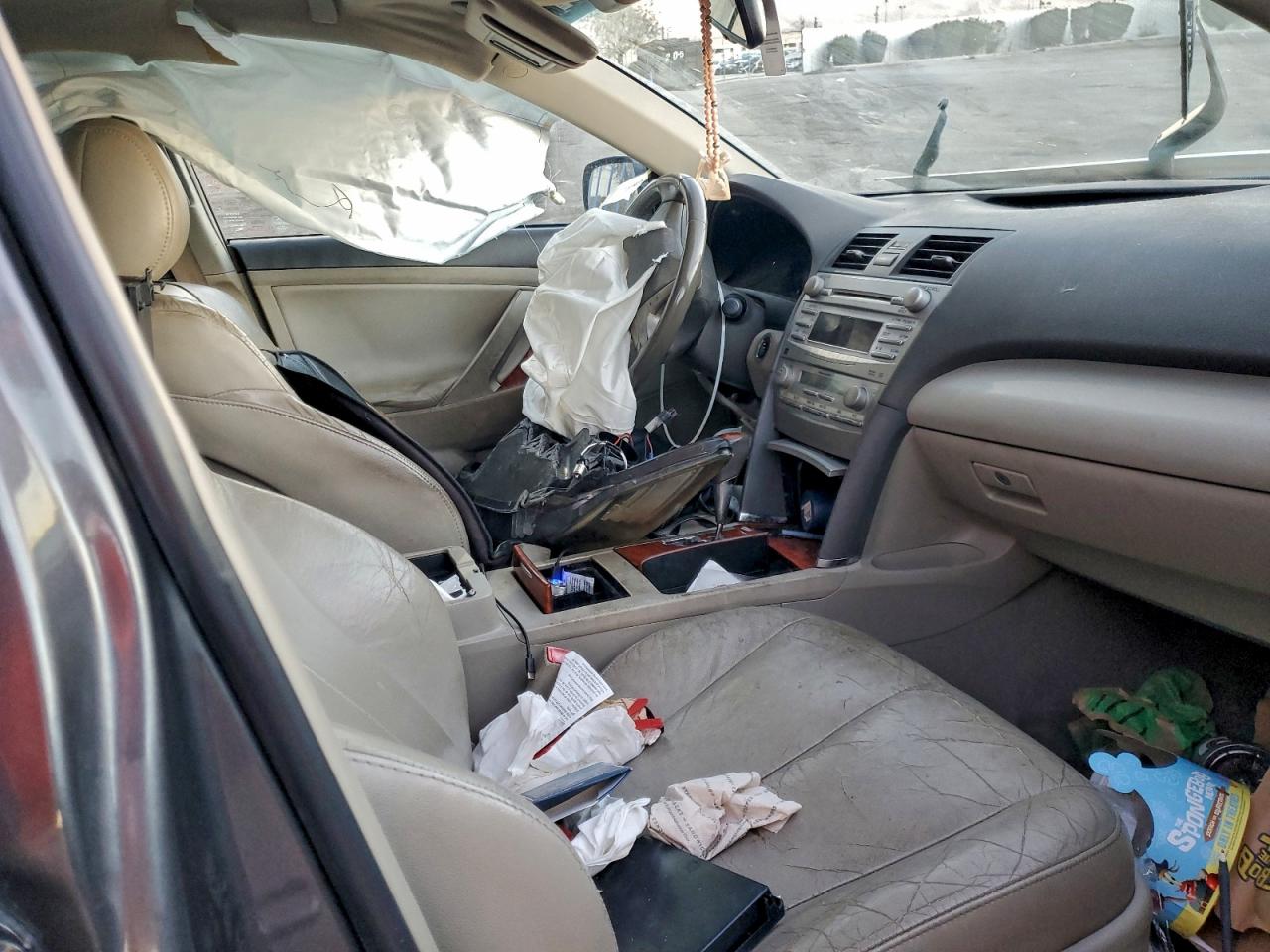 2011 TOYOTA CAMRY BASE photo 13