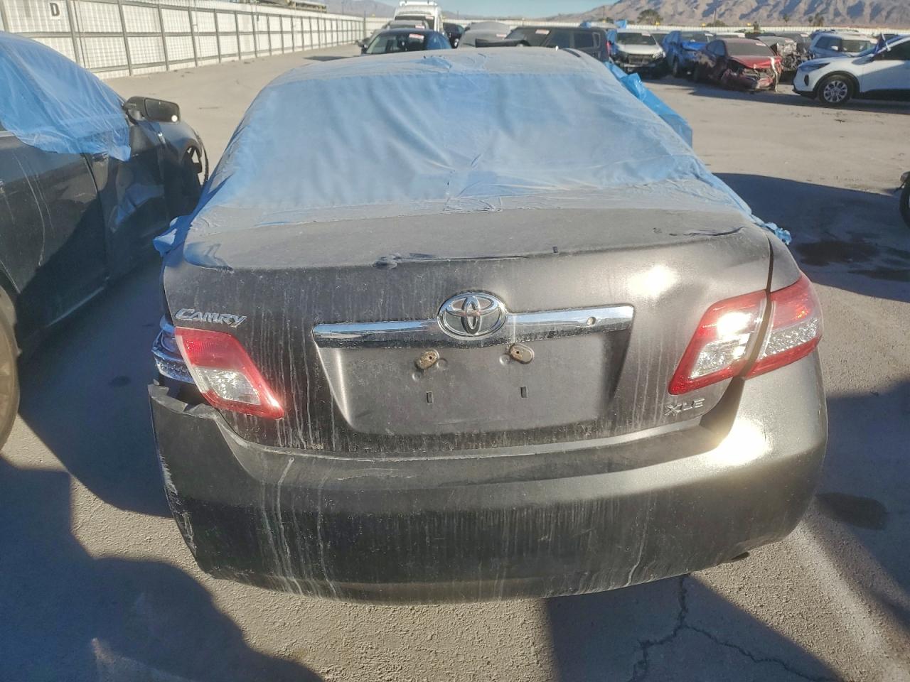 2011 TOYOTA CAMRY BASE photo 6