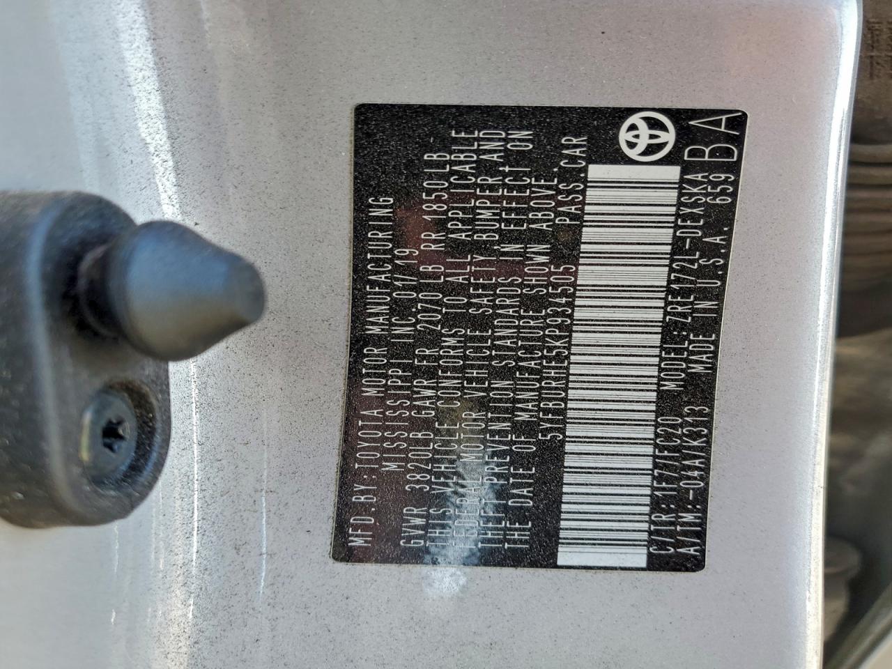 2019 TOYOTA COROLLA L photo 12