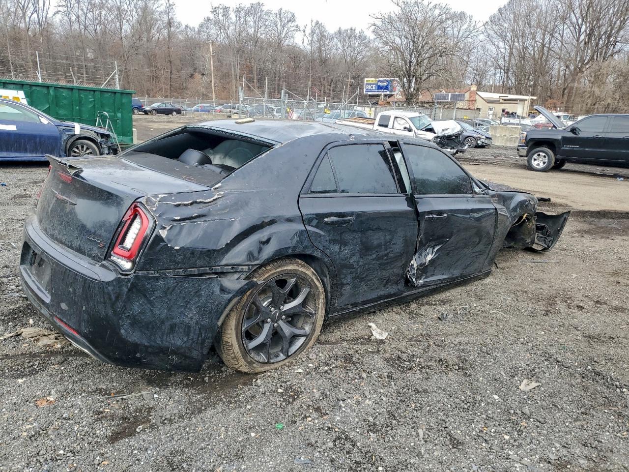 2021 CHRYSLER 300 S photo 3