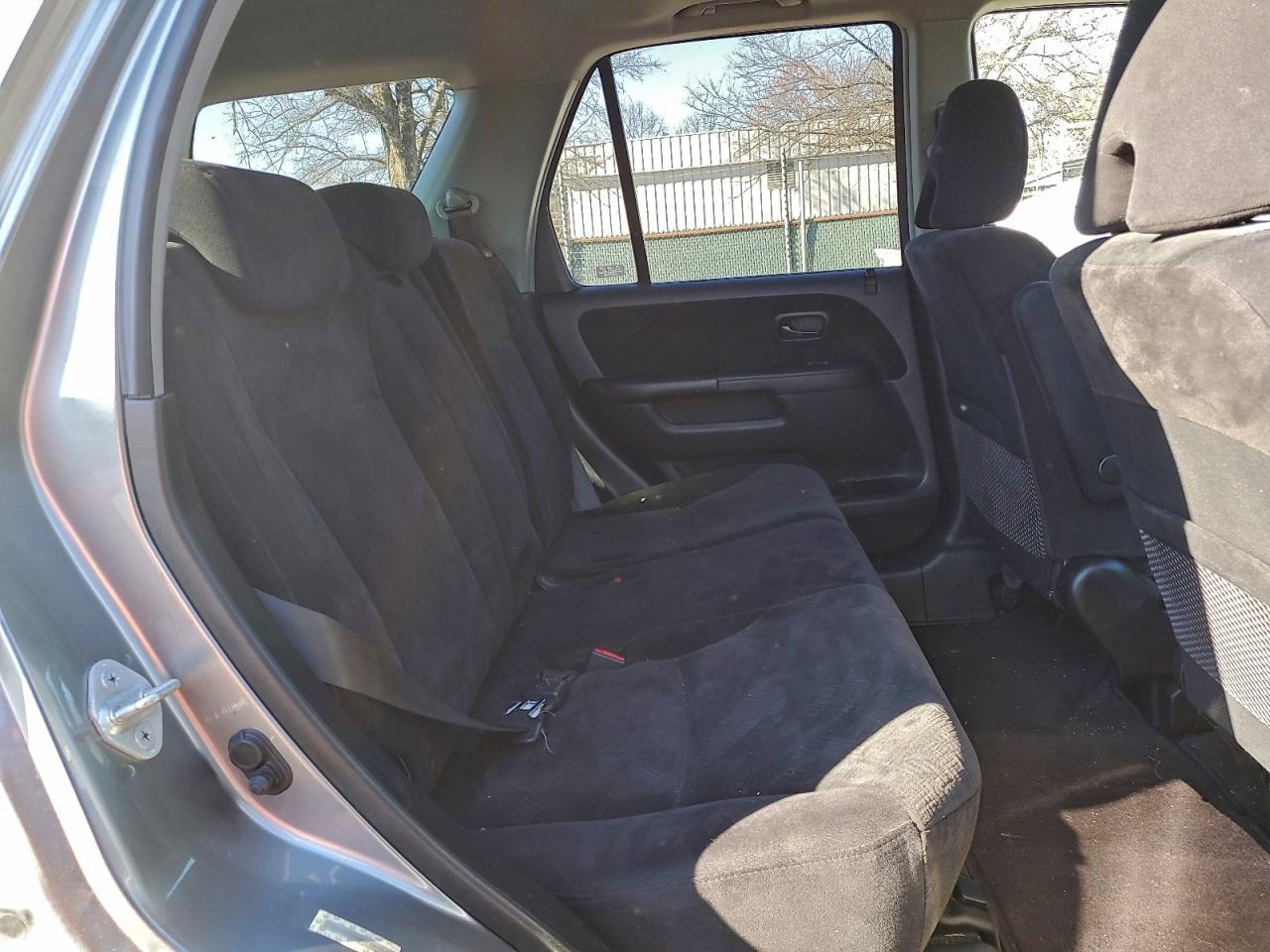 2005 HONDA CR-V photo 11