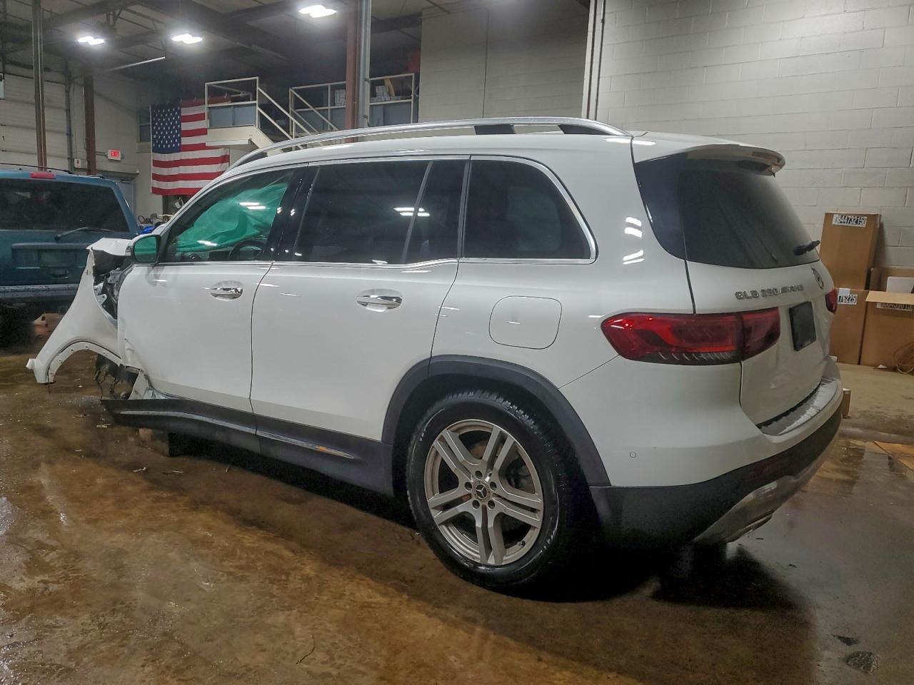 2021 MERCEDES-BENZ GLB 250 4MATIC photo 2