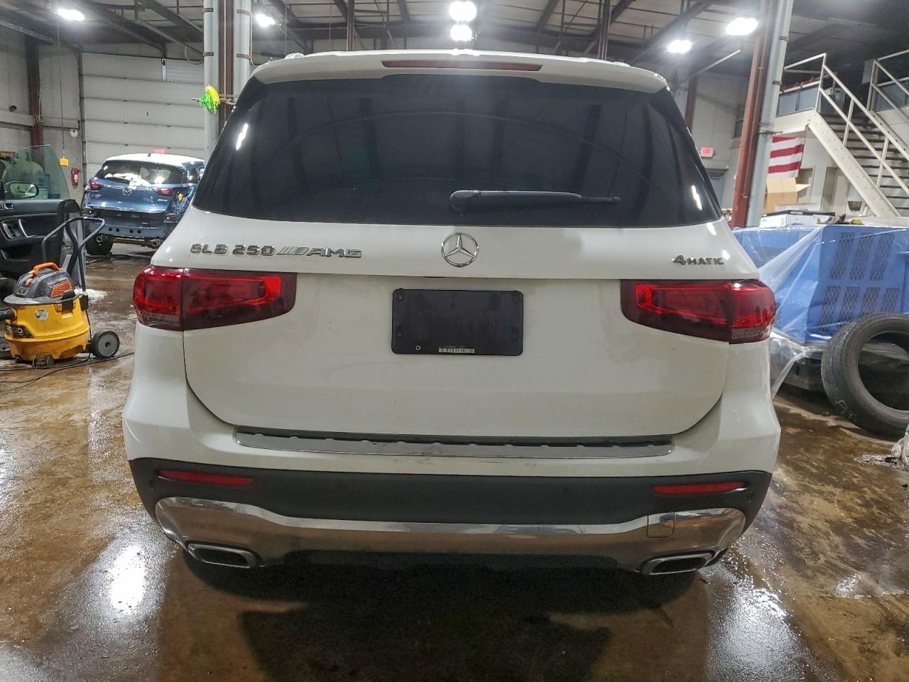 2021 MERCEDES-BENZ GLB 250 4MATIC photo 6