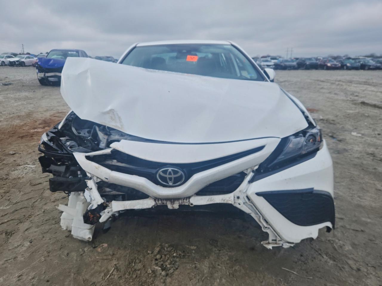 2021 TOYOTA CAMRY SE photo 5
