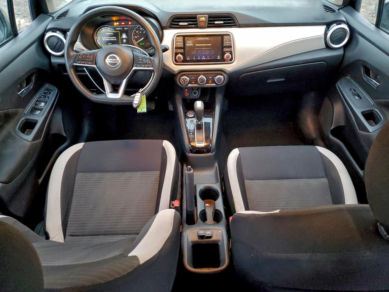 2021 NISSAN VERSA SV photo 8
