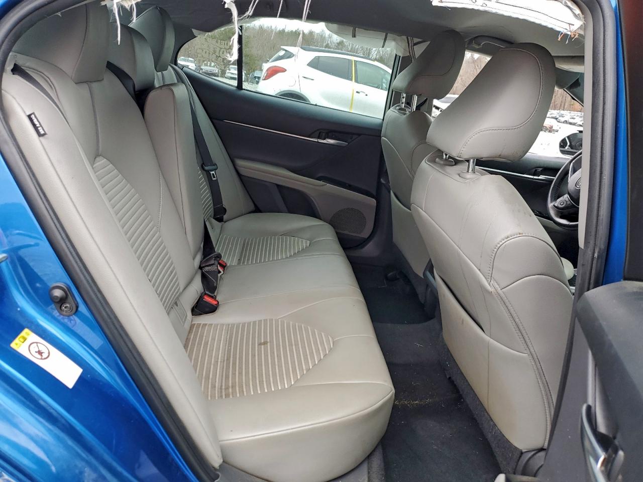 2018 TOYOTA CAMRY L photo 10