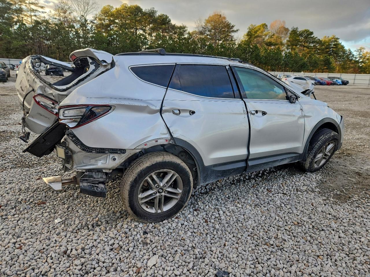 2018 HYUNDAI SANTA FE SPORT photo 3