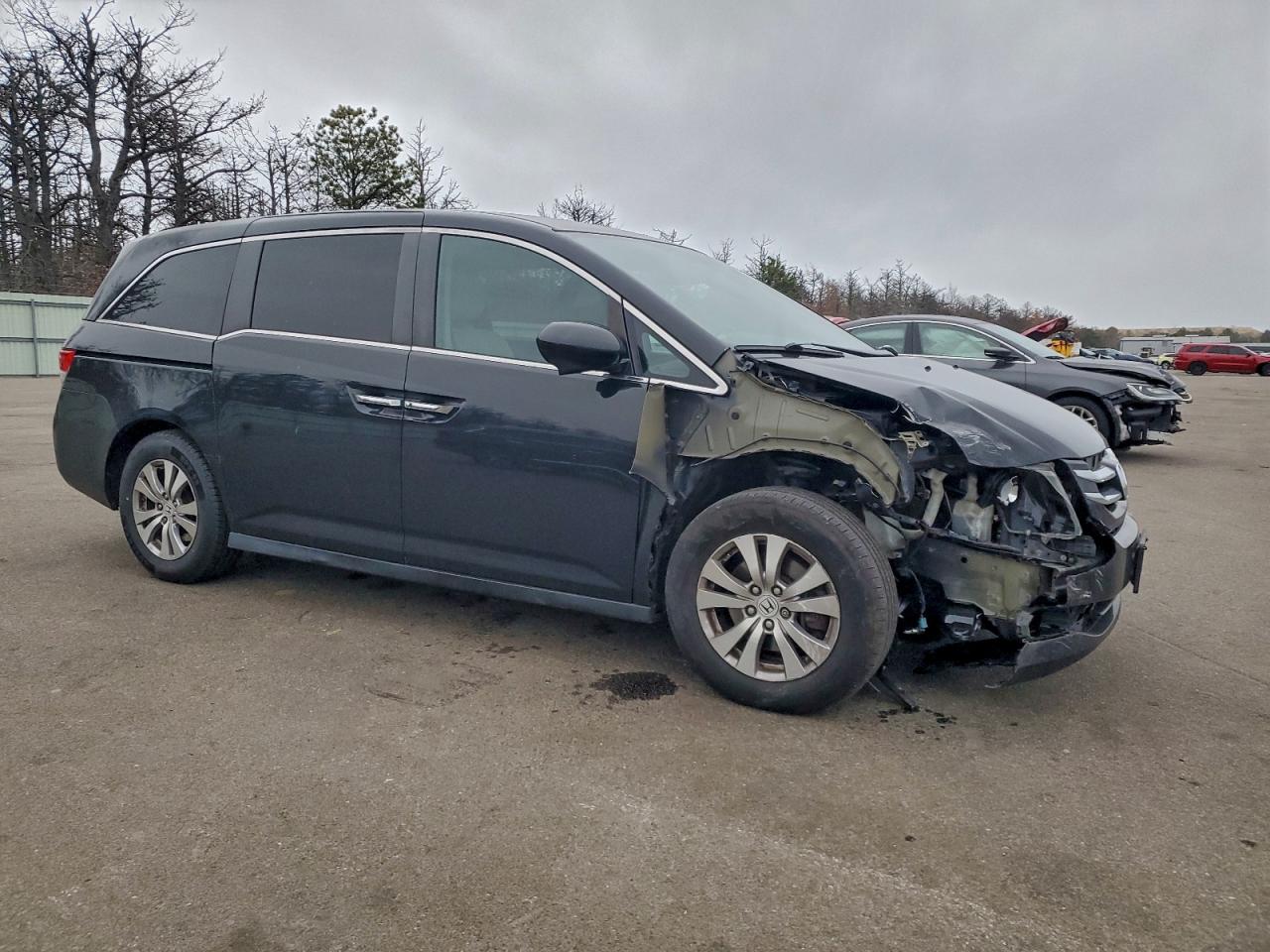 2016 HONDA ODYSSEY SE photo 4