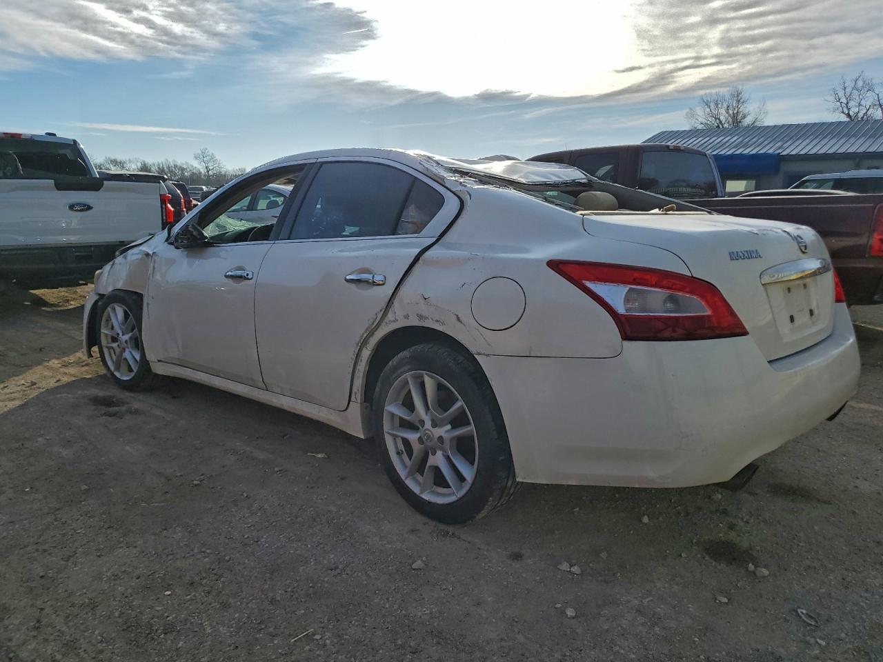 2009 NISSAN MAXIMA S photo 2