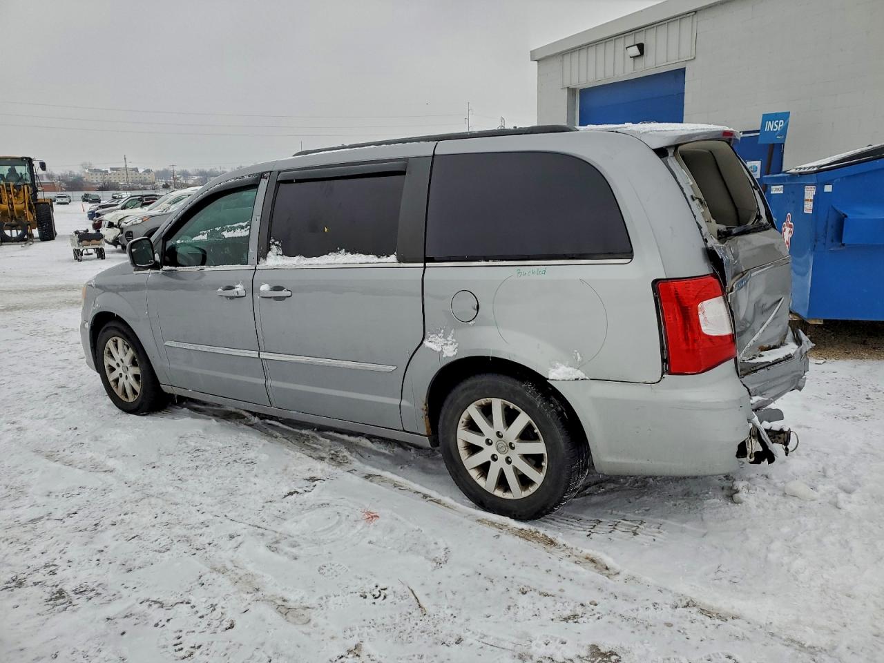 2013 CHRYSLER TOWN & COUNTRY TOURING photo 2