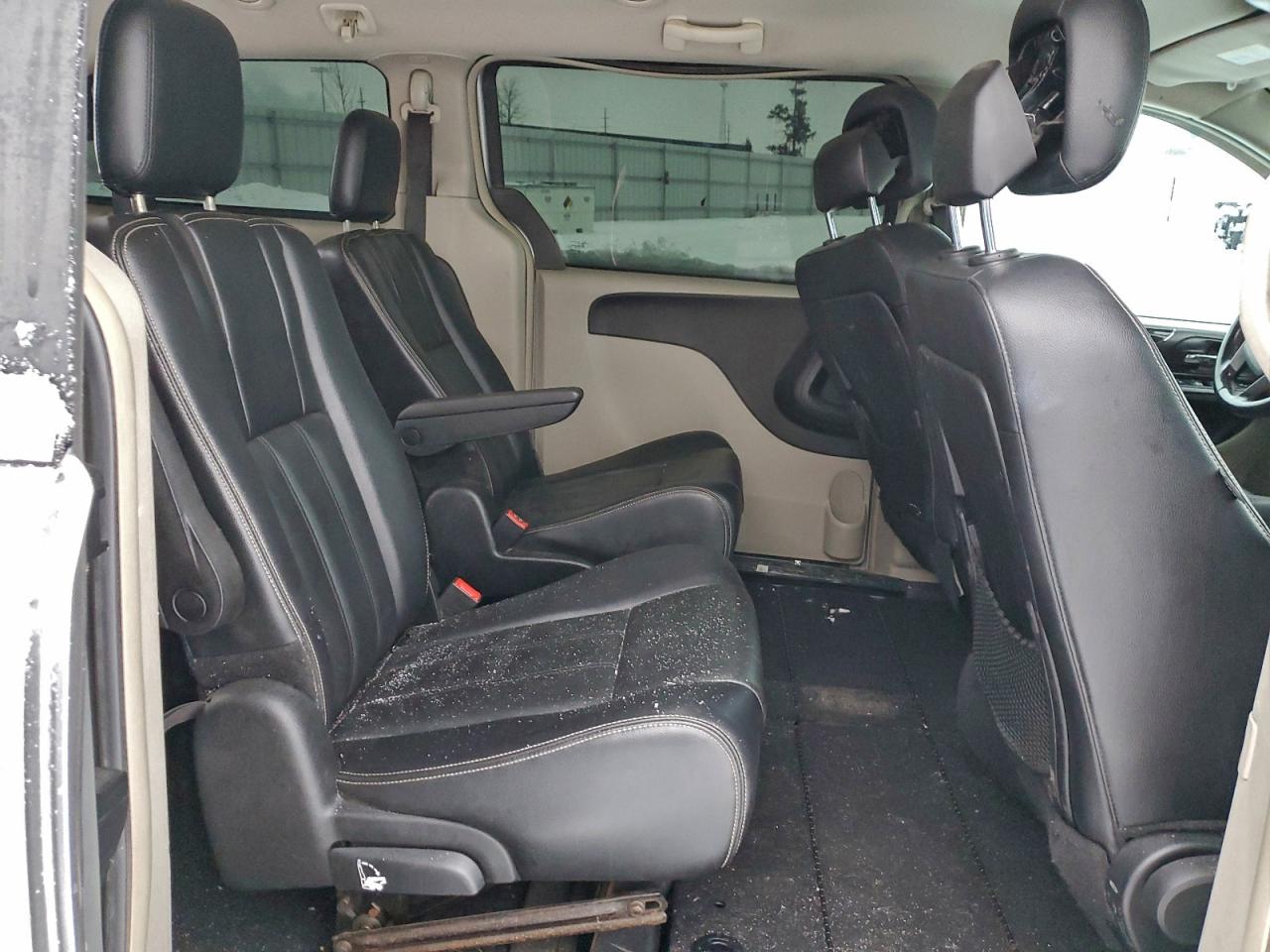 2013 CHRYSLER TOWN & COUNTRY TOURING photo 11