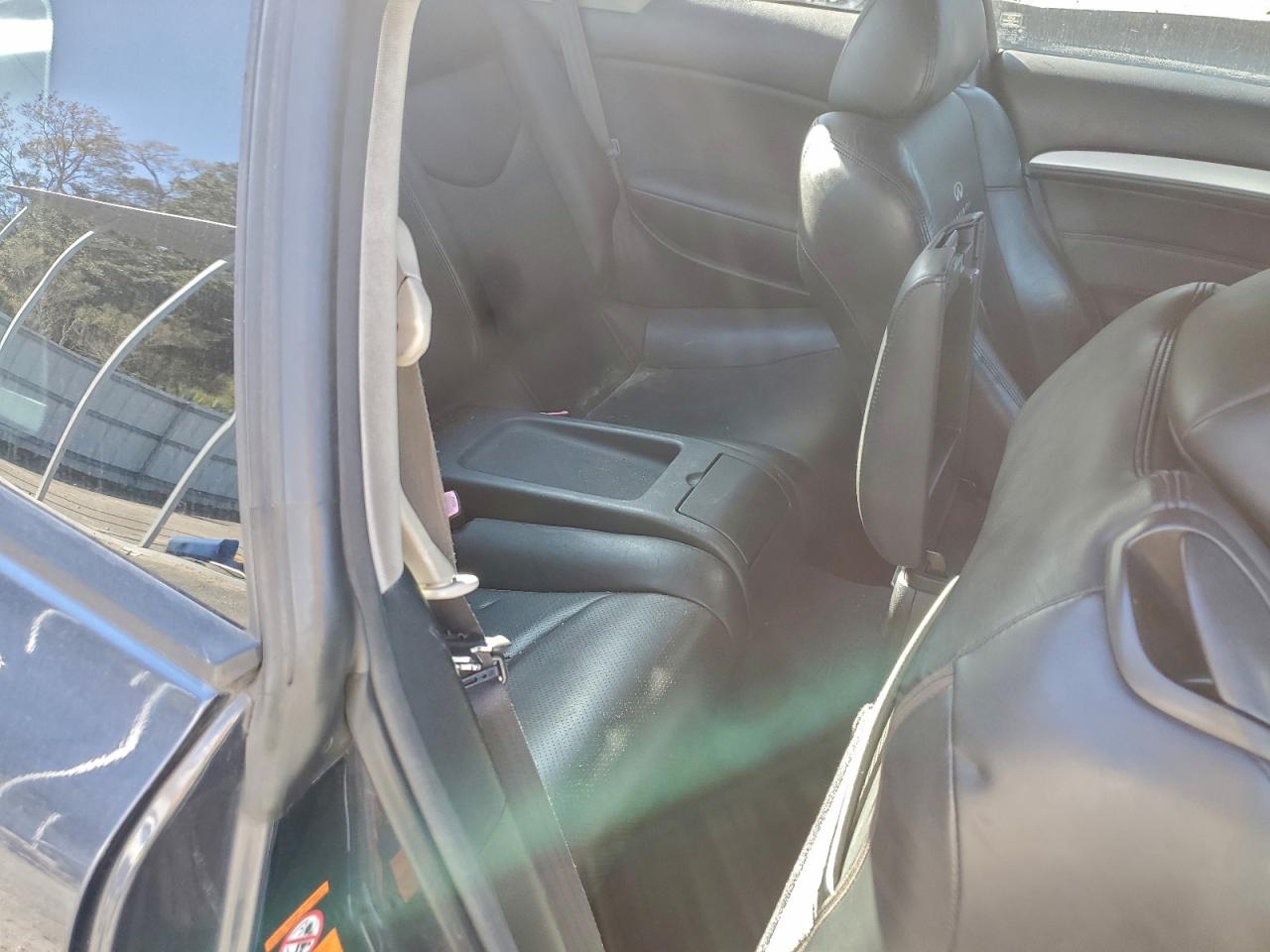 2009 INFINITI G37 BASE photo 10