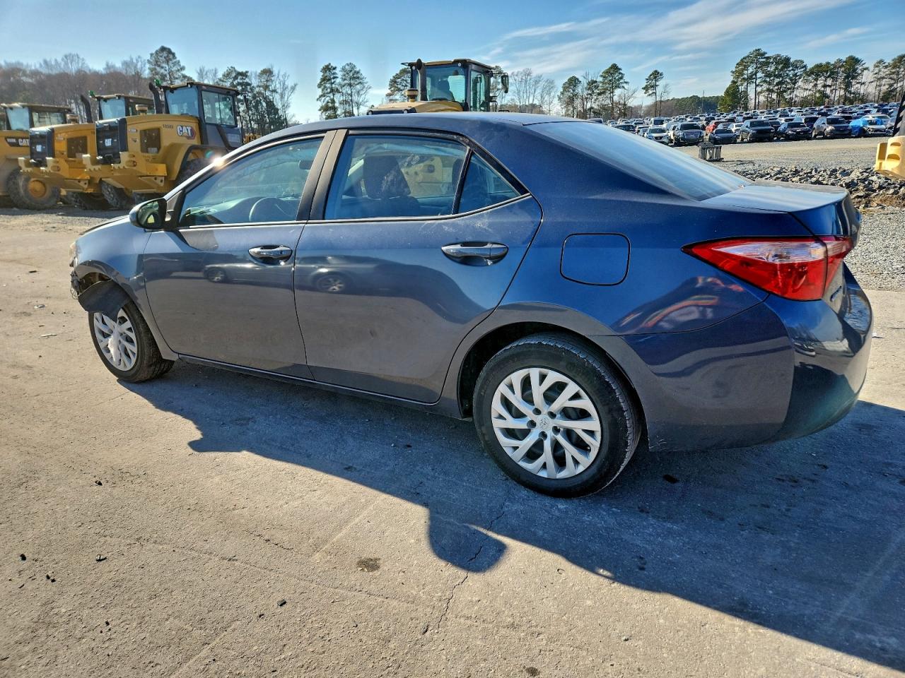 2018 TOYOTA COROLLA L photo 2