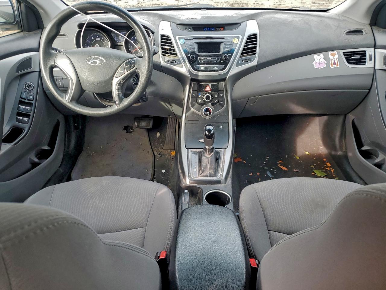 2015 HYUNDAI ELANTRA SE photo 8