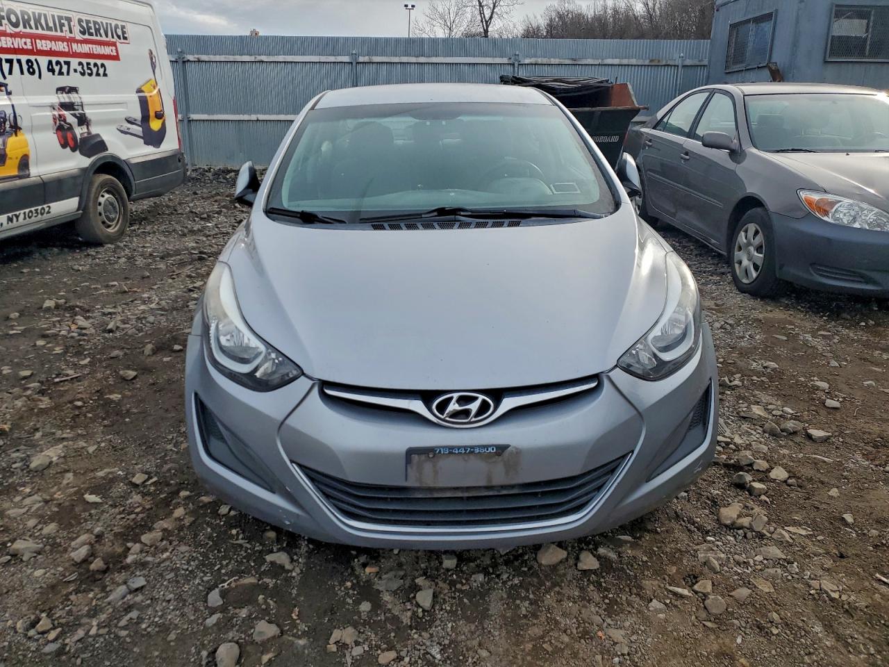 2015 HYUNDAI ELANTRA SE photo 5
