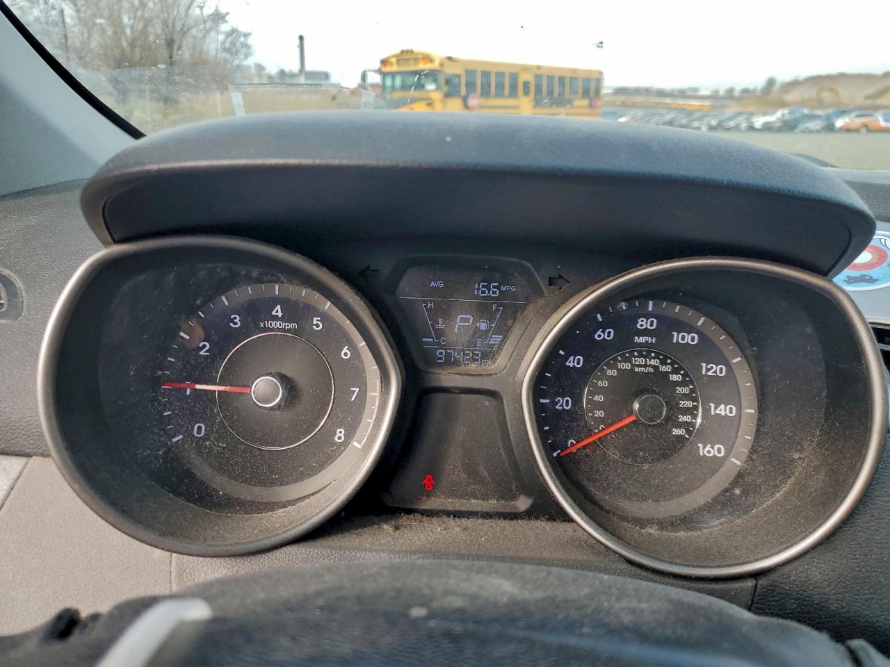 2015 HYUNDAI ELANTRA SE photo 9
