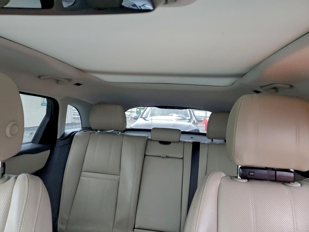 2018 LAND ROVER RANGE ROVER VELAR S photo 10
