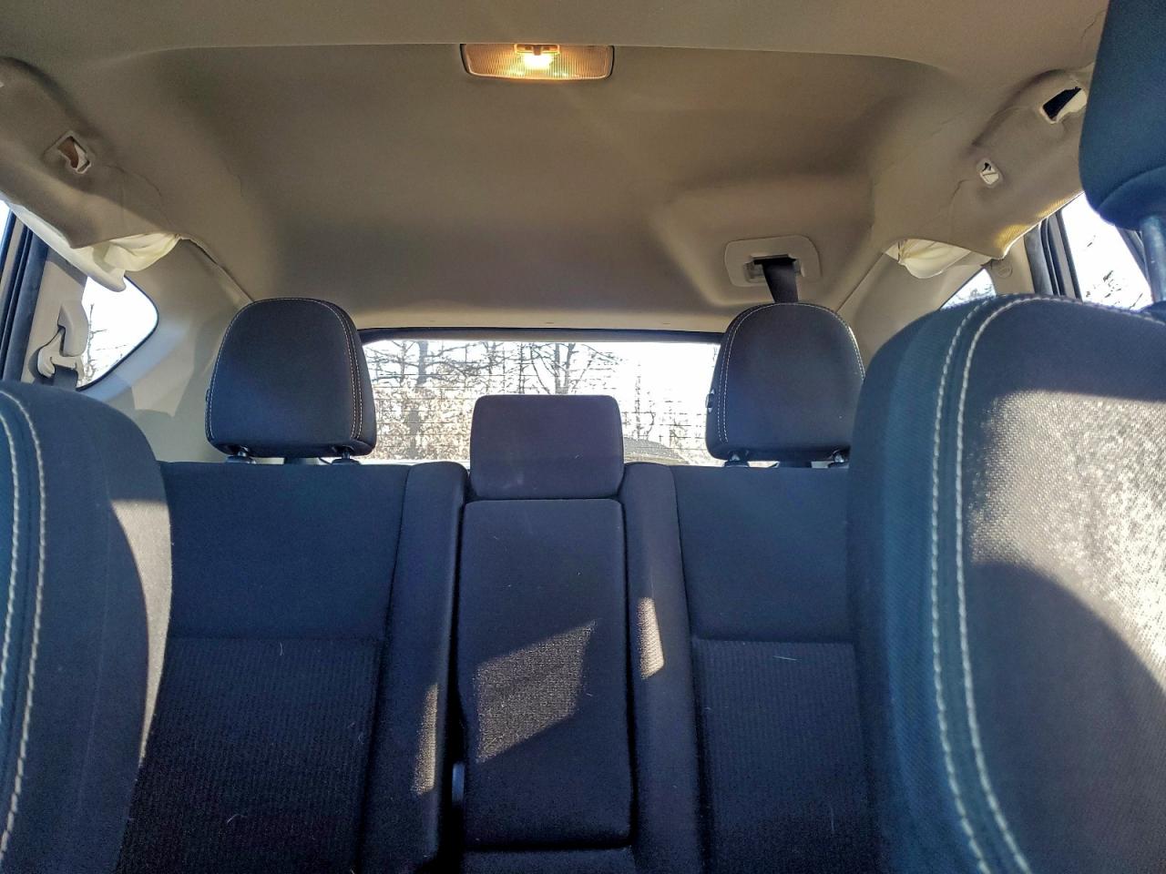 2013 TOYOTA RAV4 XLE photo 10