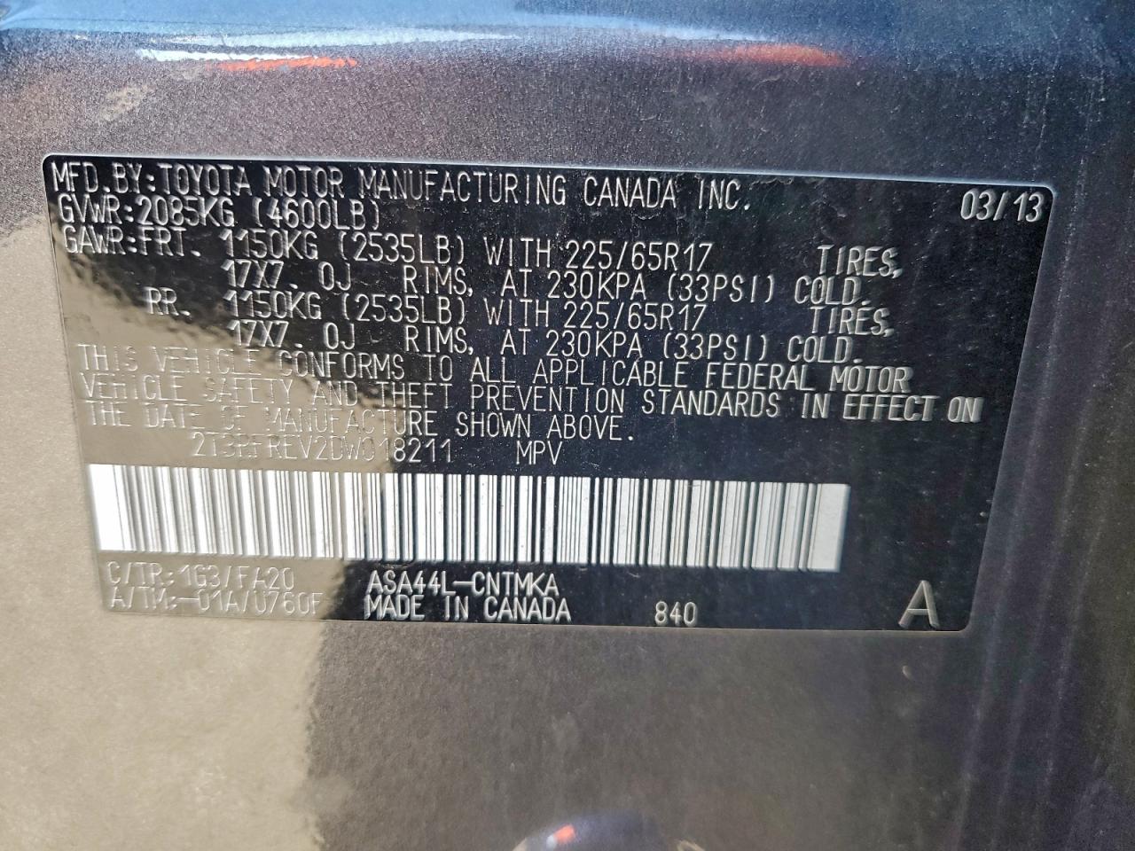 2013 TOYOTA RAV4 XLE photo 13