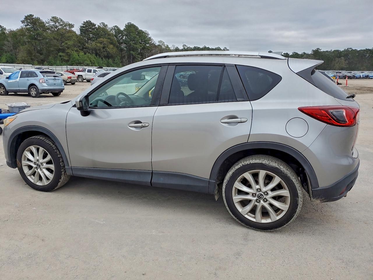 2014 MAZDA CX-5 GT photo 2