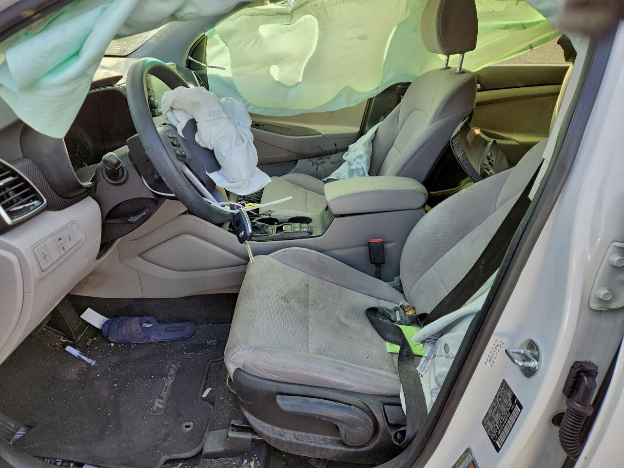 2021 HYUNDAI TUCSON SE photo 13