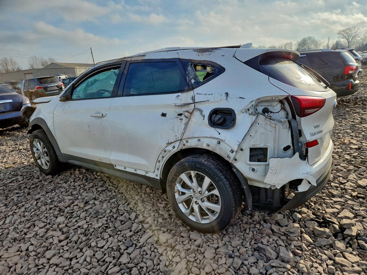 2021 HYUNDAI TUCSON SE photo 3