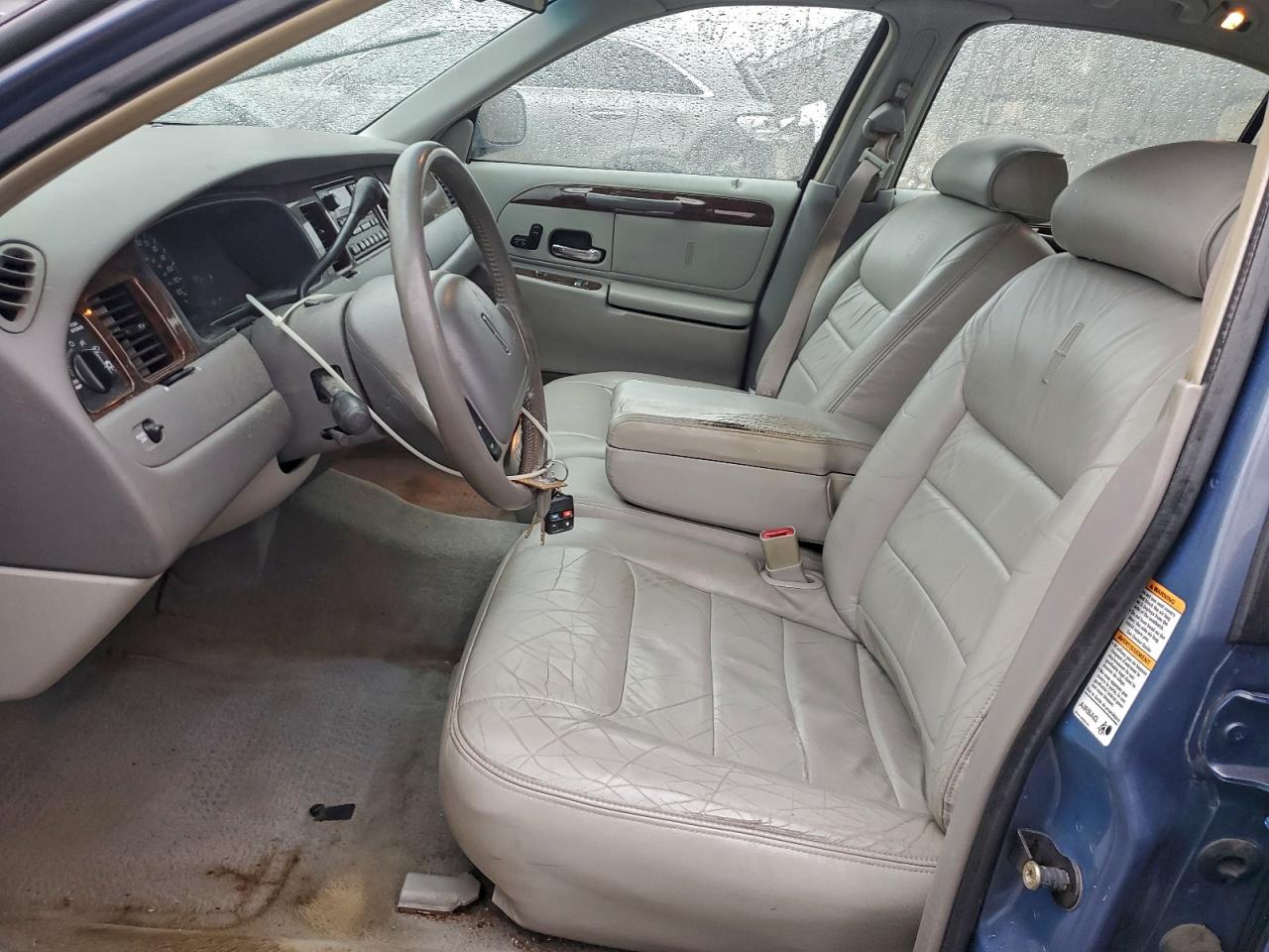 2000 LINCOLN TOWN CAR EXECUTIVE photo 7