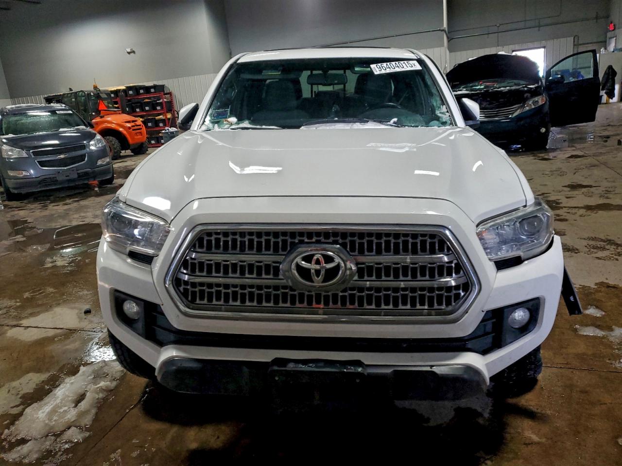 2017 TOYOTA TACOMA DOUBLE CAB photo 5
