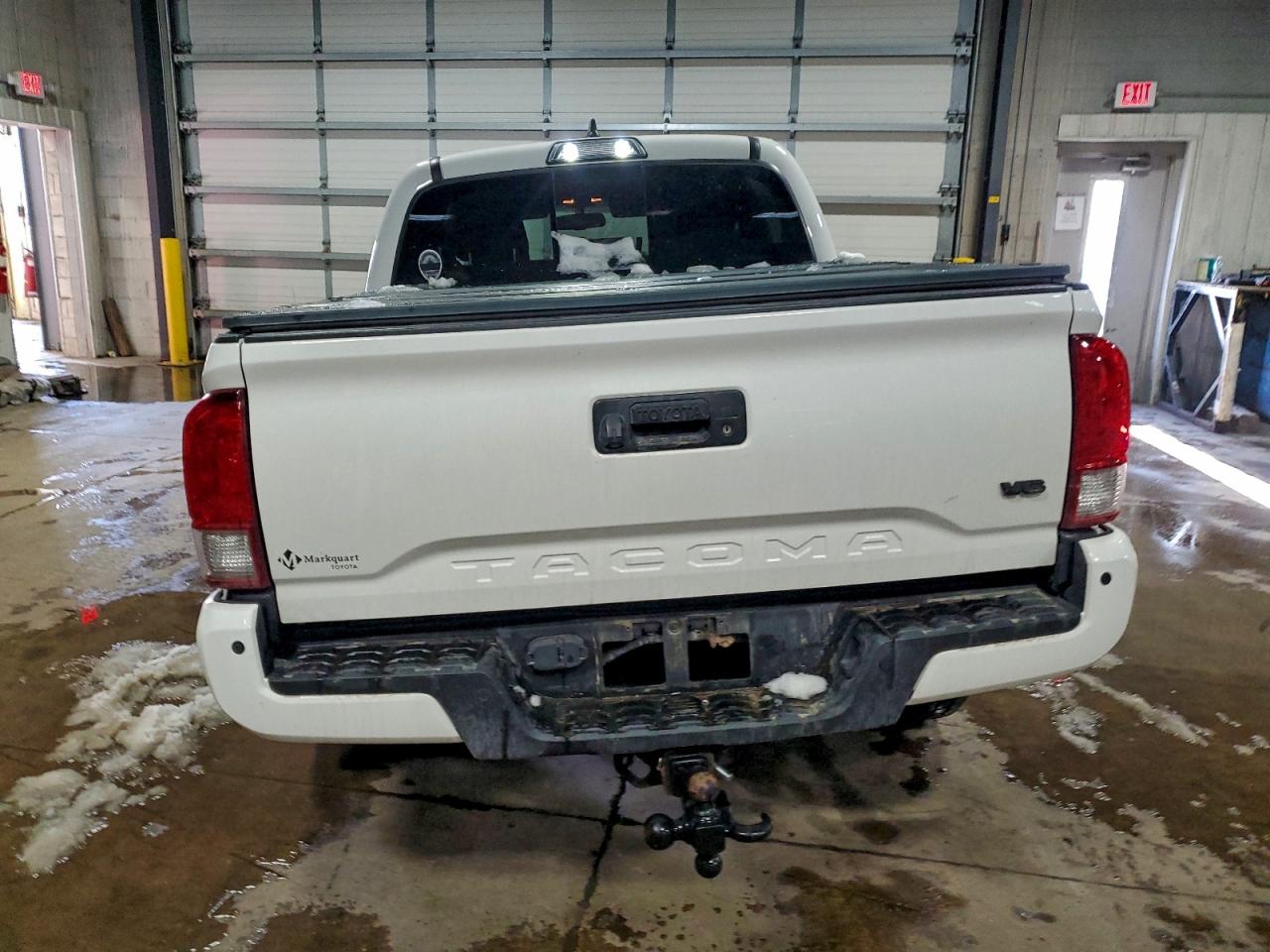 2017 TOYOTA TACOMA DOUBLE CAB photo 6