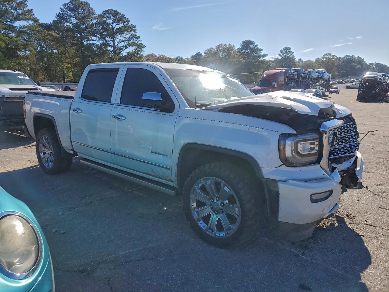 2017 GMC SIERRA K1500 DENALI photo 4