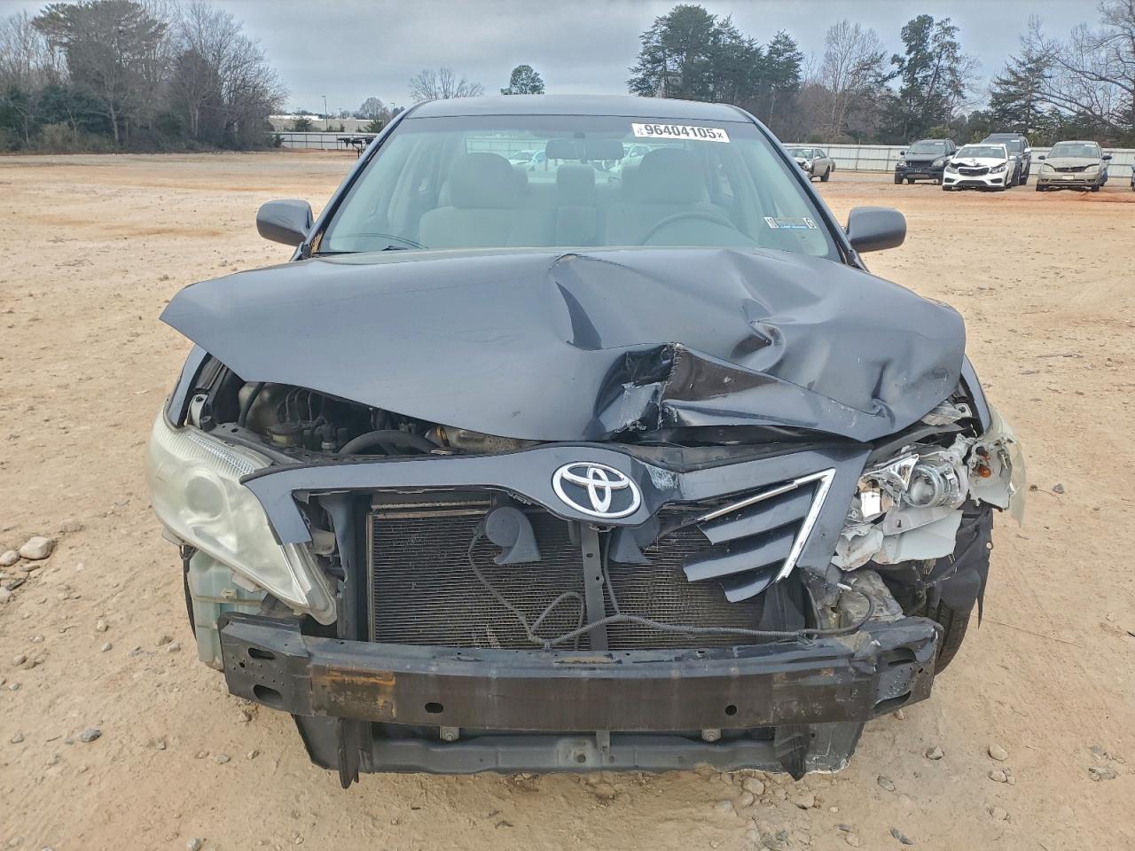 2011 TOYOTA CAMRY LE photo 5