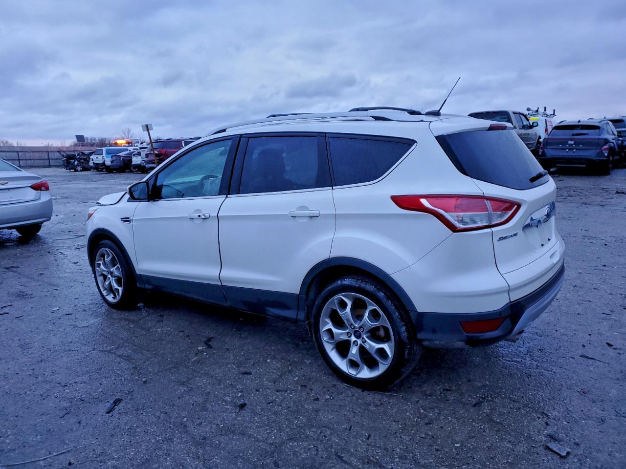 2014 FORD ESCAPE TITANIUM photo 2