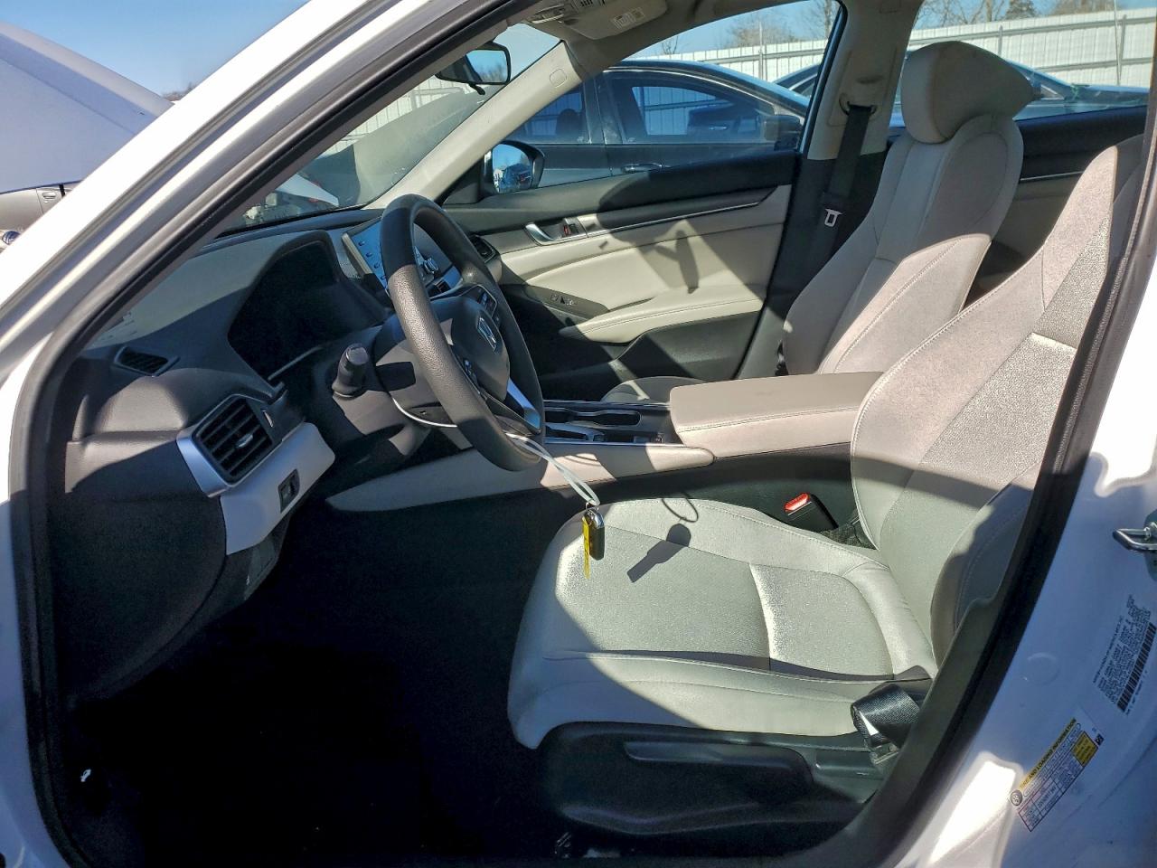 2020 HONDA ACCORD LX photo 7