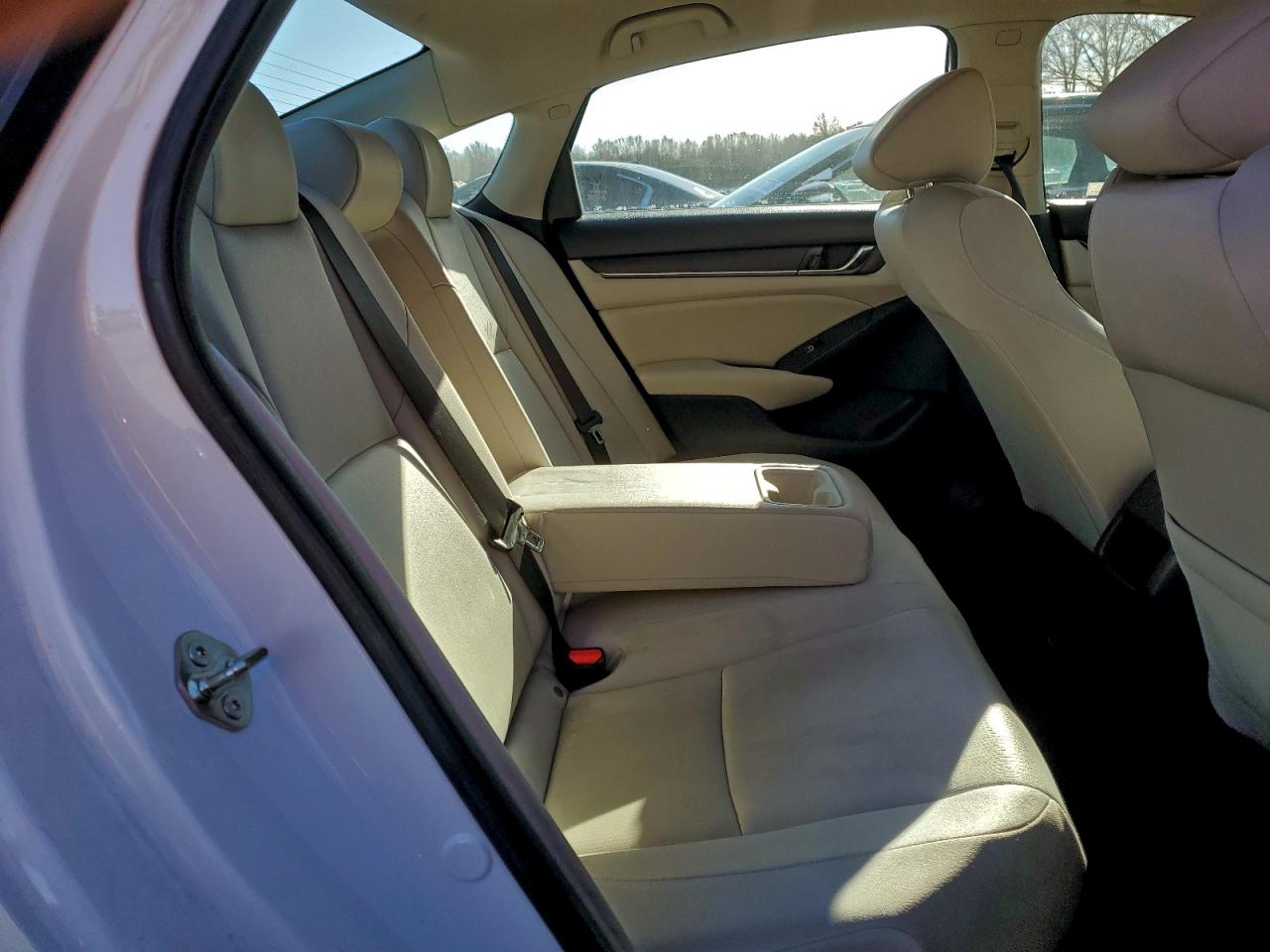 2020 HONDA ACCORD LX photo 10