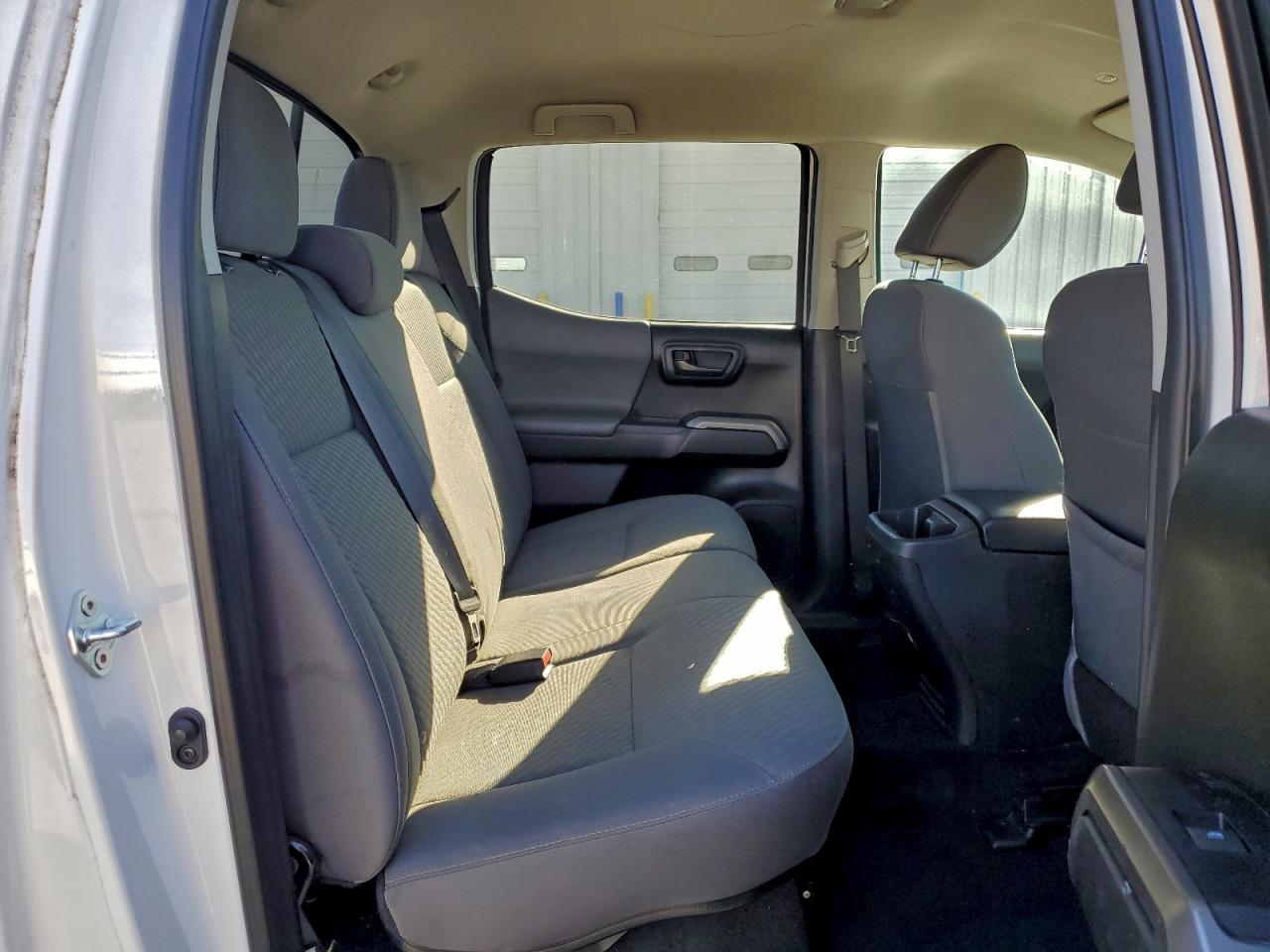 2022 TOYOTA TACOMA SR5 V6 photo 19