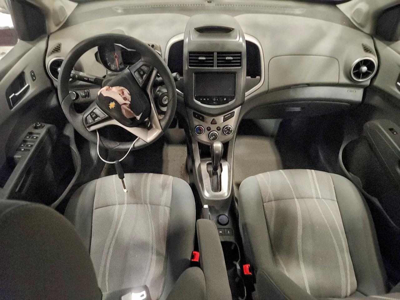 2014 CHEVROLET SONIC LT photo 8