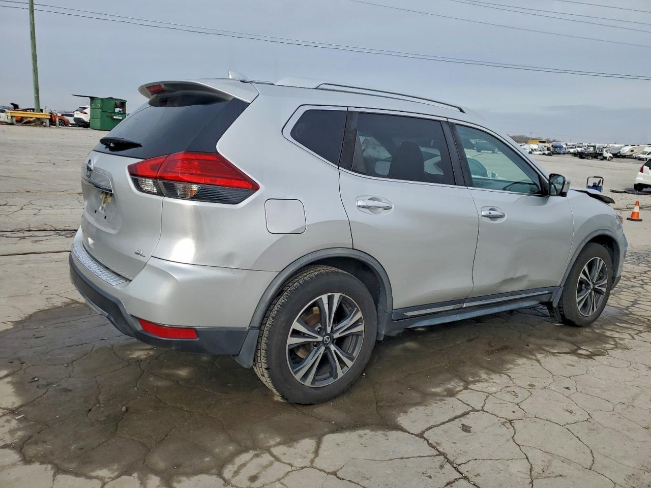 2017 NISSAN ROGUE S photo 3