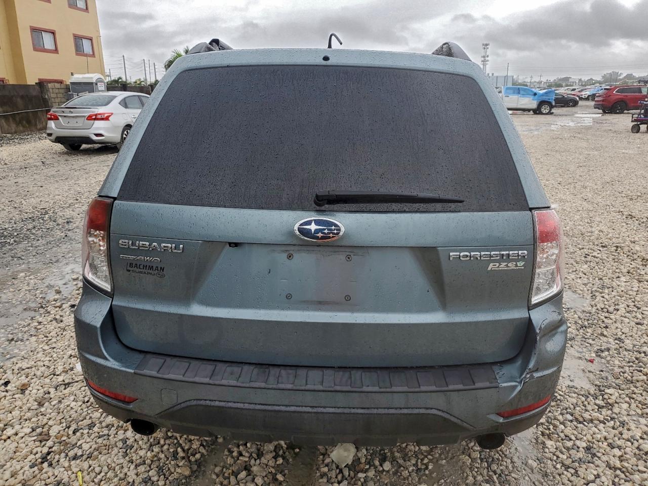 2013 SUBARU FORESTER LIMITED photo 6