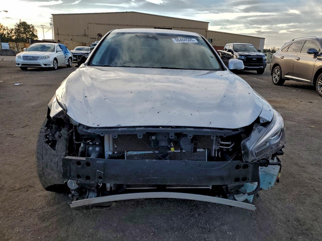 2018 INFINITI Q50 LUXE photo 5