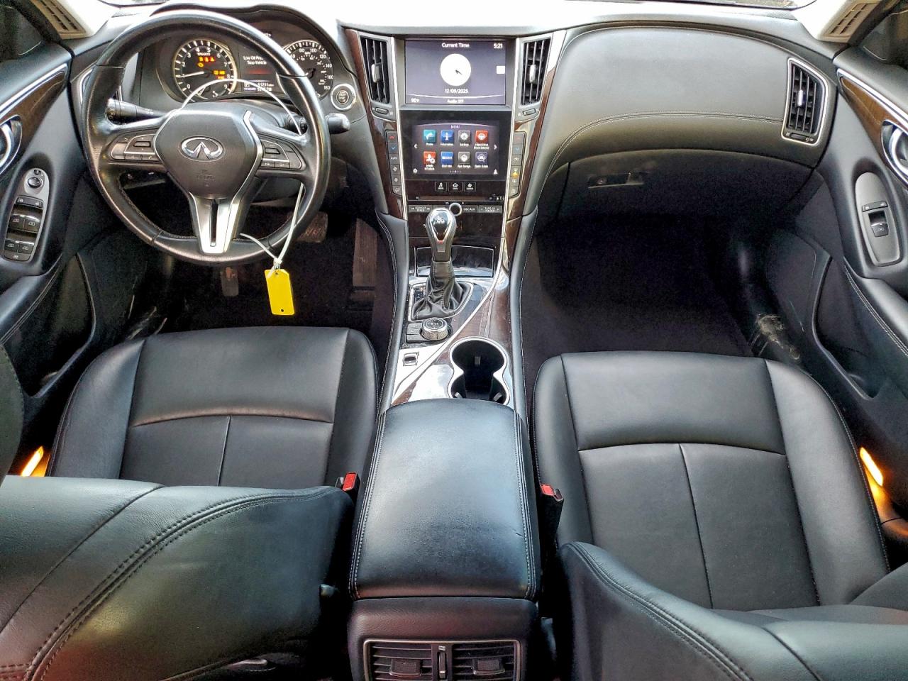 2018 INFINITI Q50 LUXE photo 8