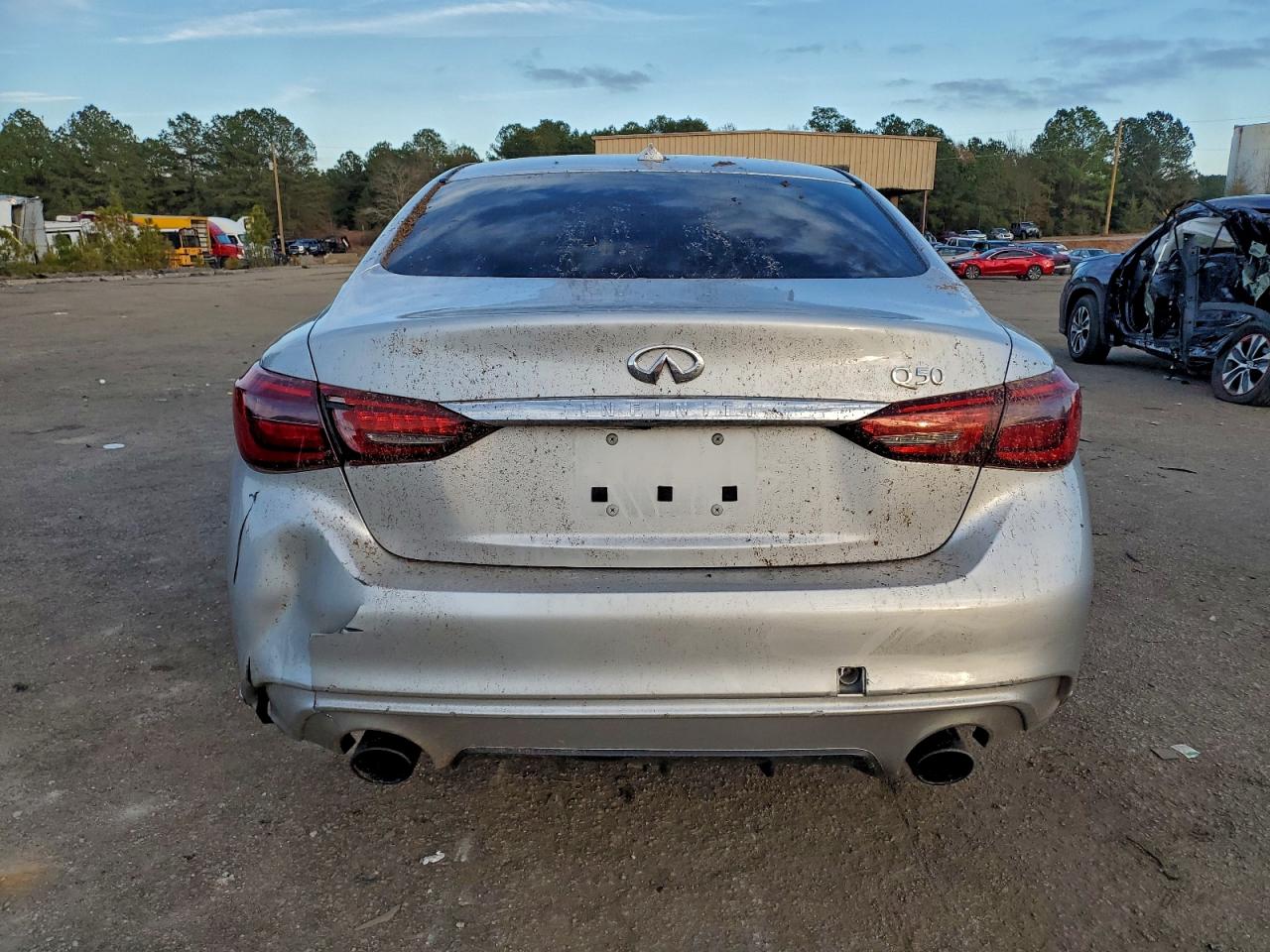 2018 INFINITI Q50 LUXE photo 6