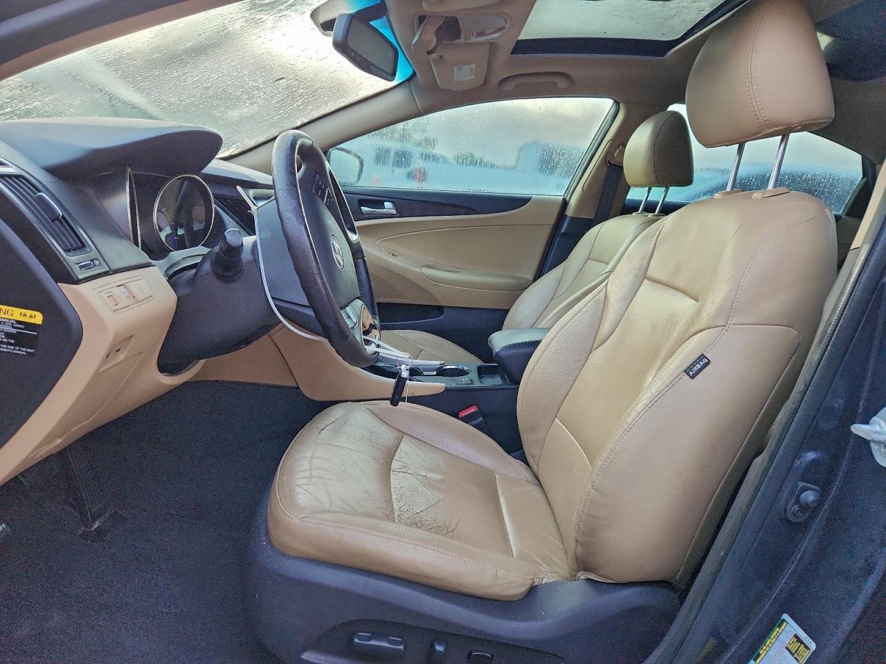 2012 HYUNDAI SONATA SE photo 7