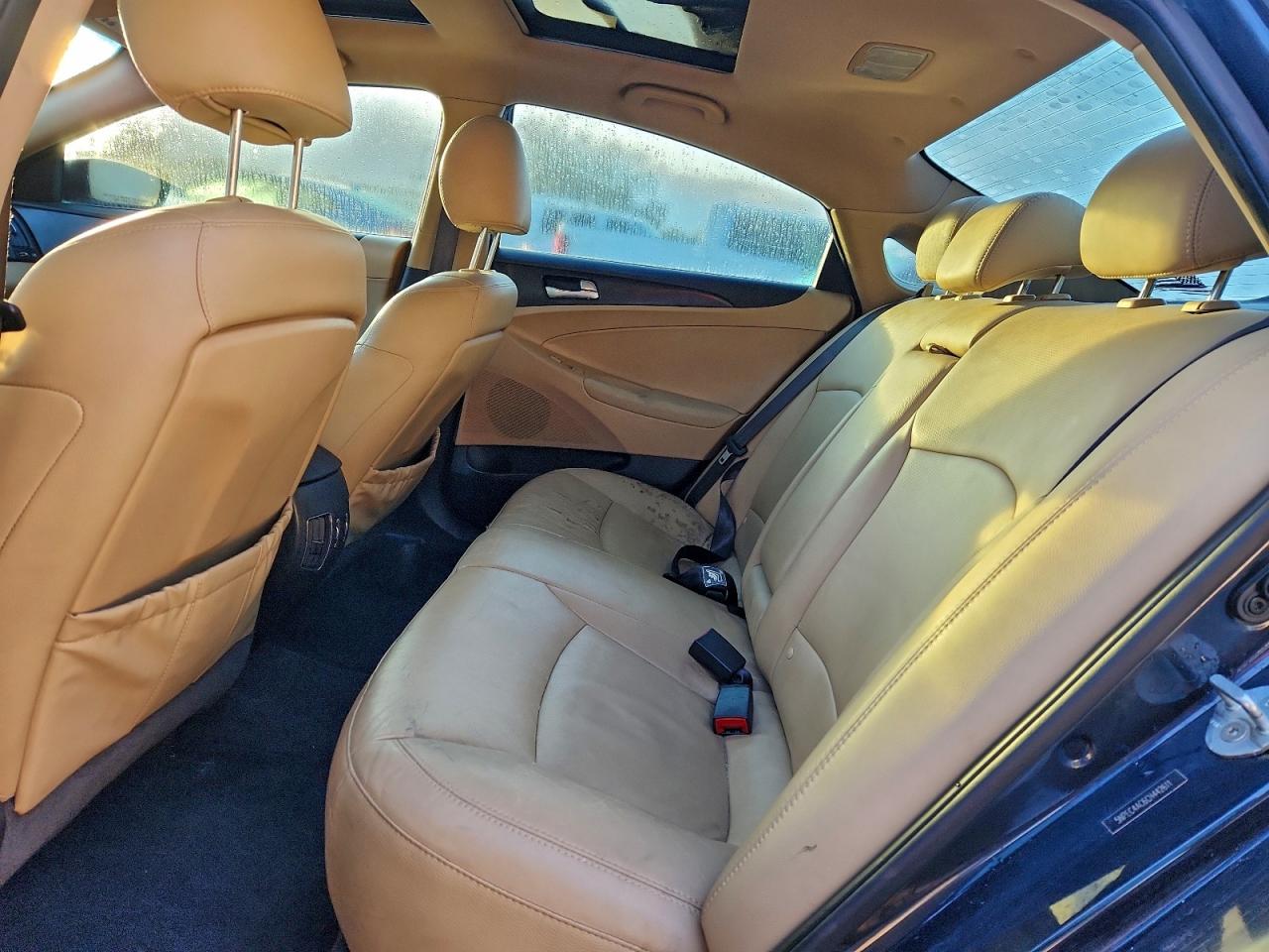 2012 HYUNDAI SONATA SE photo 10
