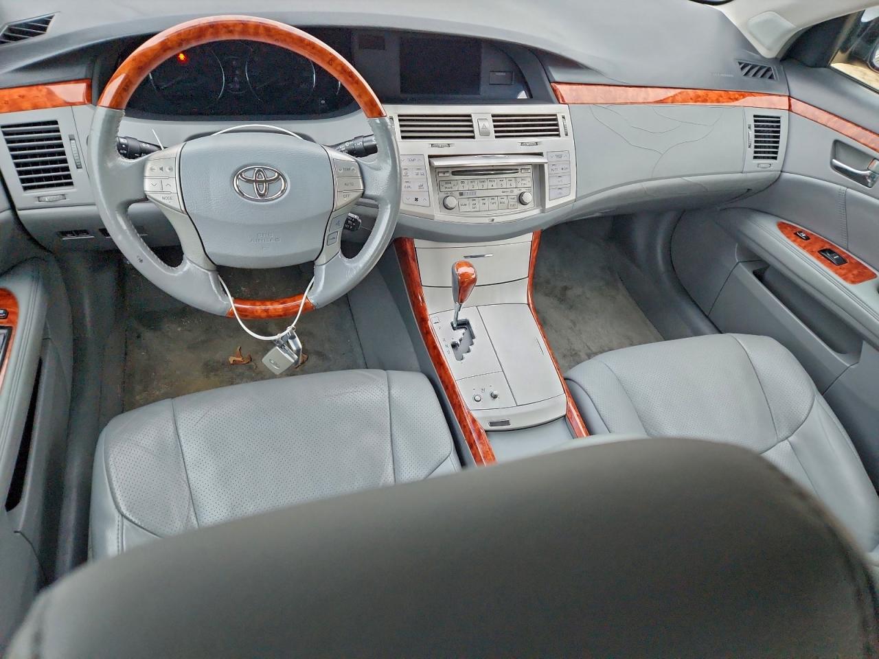 2006 TOYOTA AVALON XL photo 8