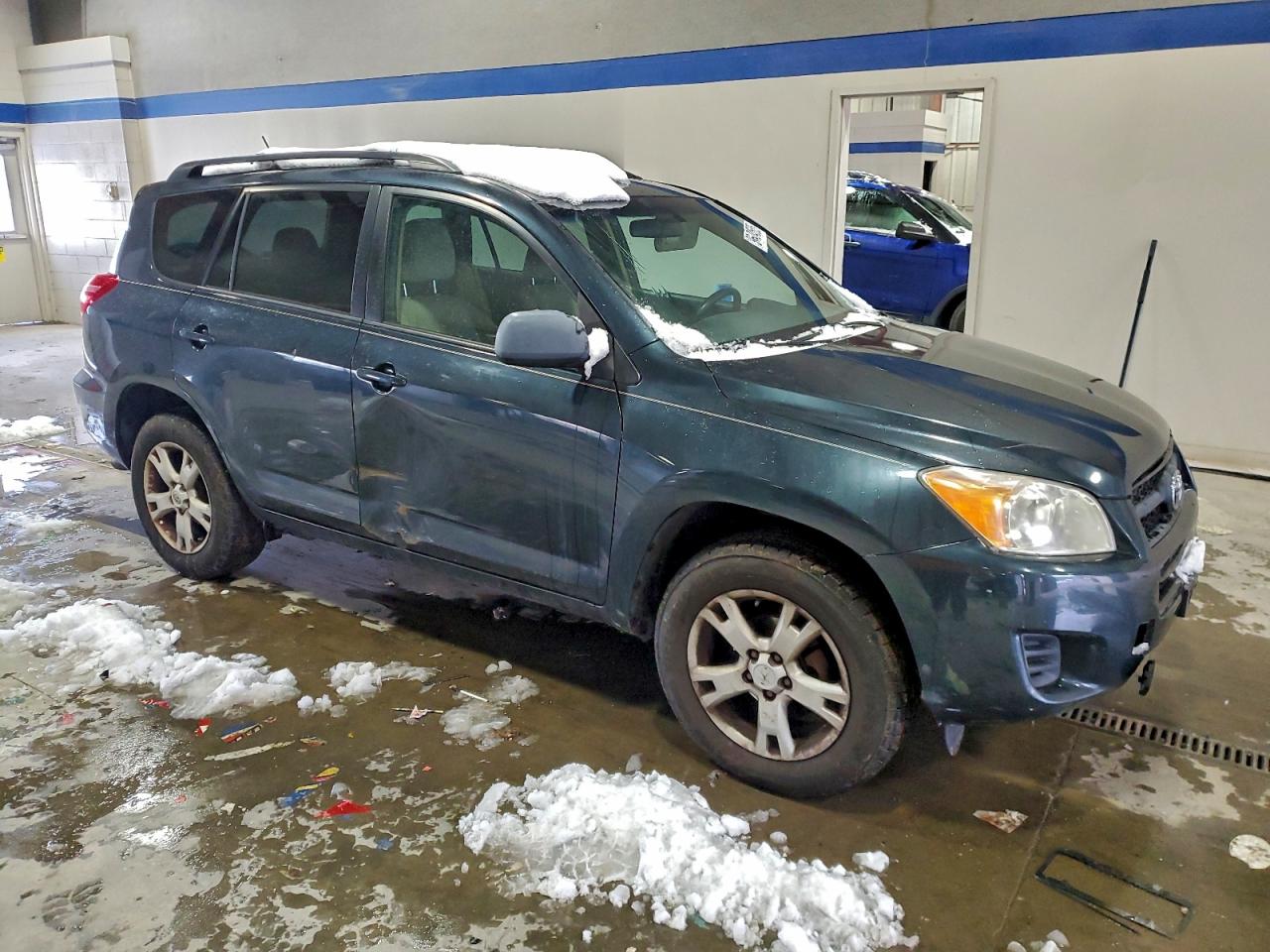 2012 TOYOTA RAV4 photo 4